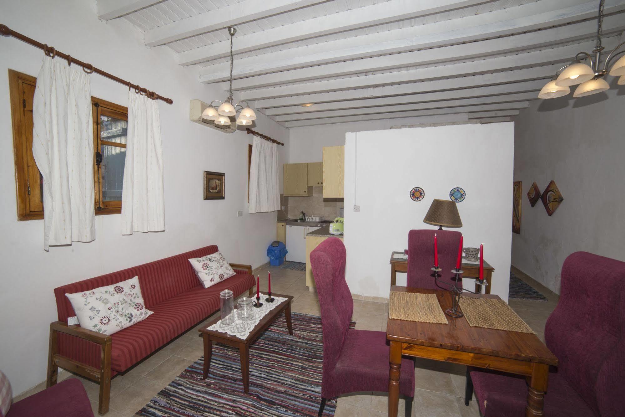 Cottage Houses Pentakomo Bagian luar foto